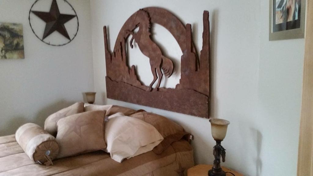 Grizzly Roadhouse Bed And Breakfast Cortez Esterno foto