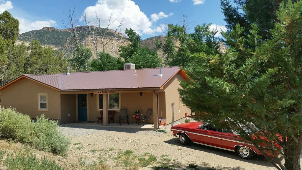 Grizzly Roadhouse Bed And Breakfast Cortez Esterno foto
